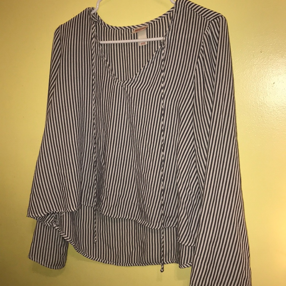 Cropped shirt